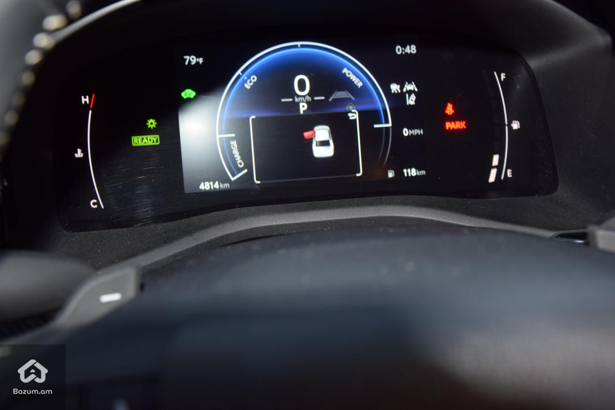 Toyota Camry - image 10