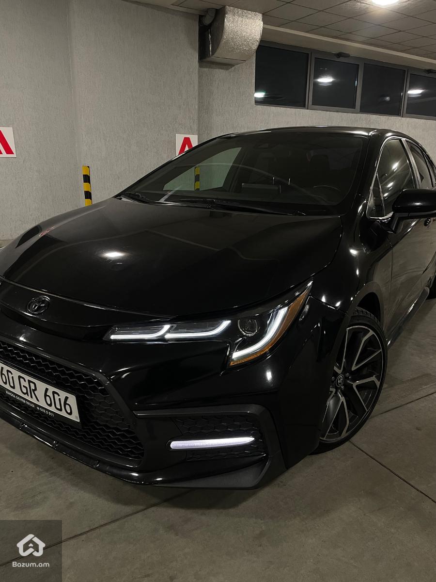 Toyota Corolla - image 2