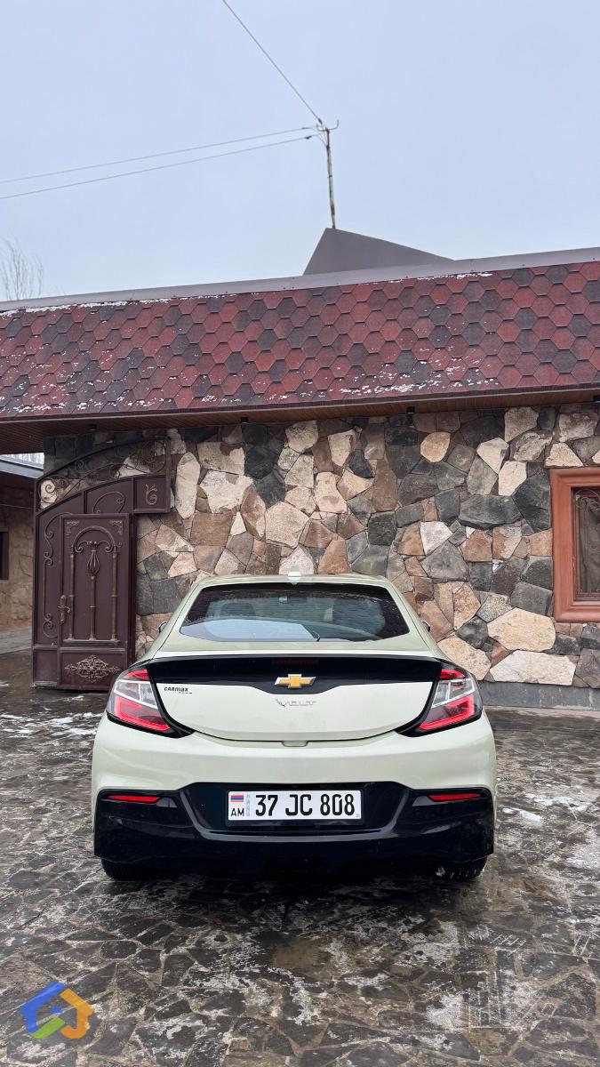 Chevrolet Volt 2 - image 6