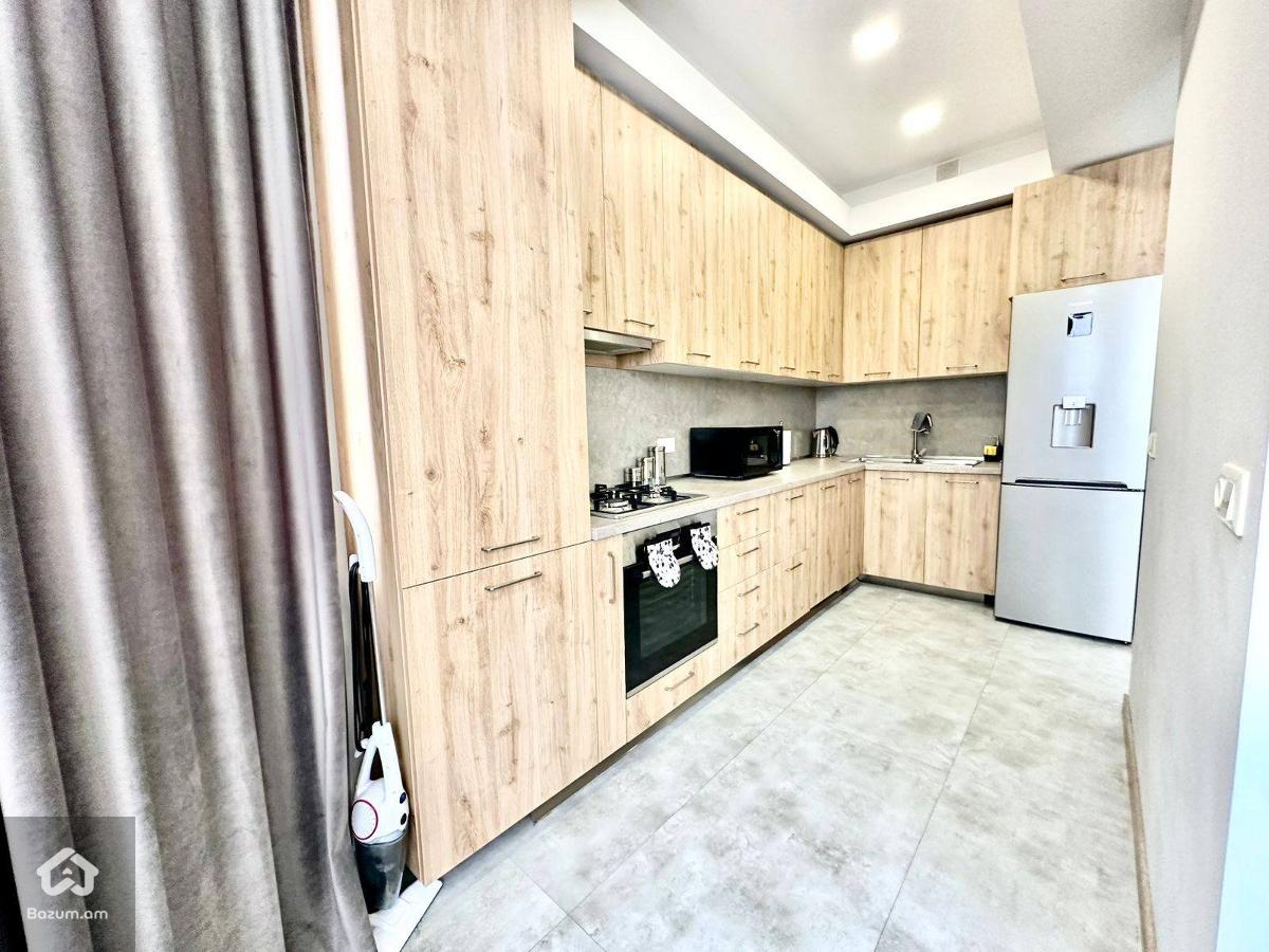 Բնակարան Ալեք Մանուկյան փողոցում - image 1