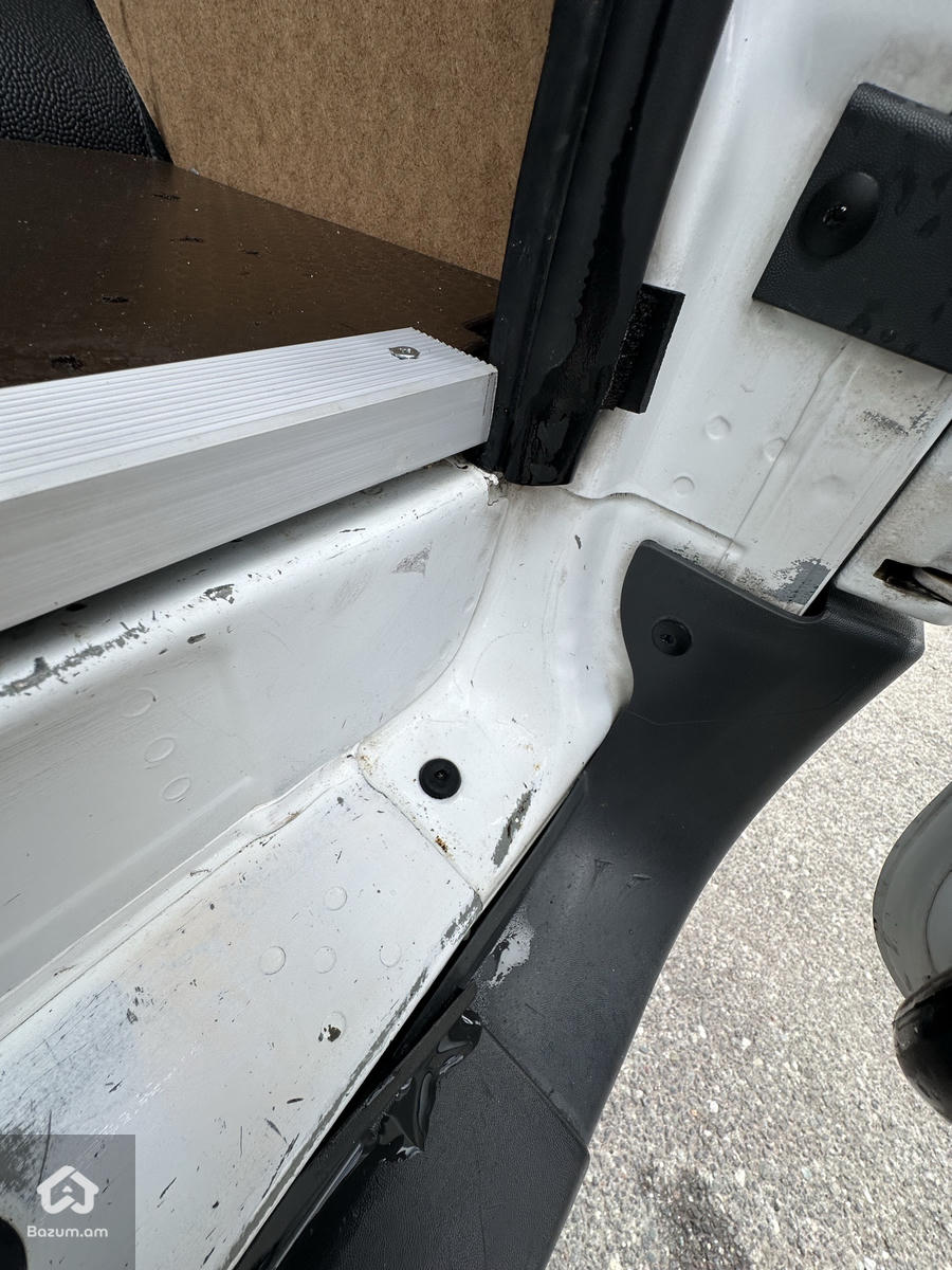 FORD TRANSIT 2.4 TREND - image 16