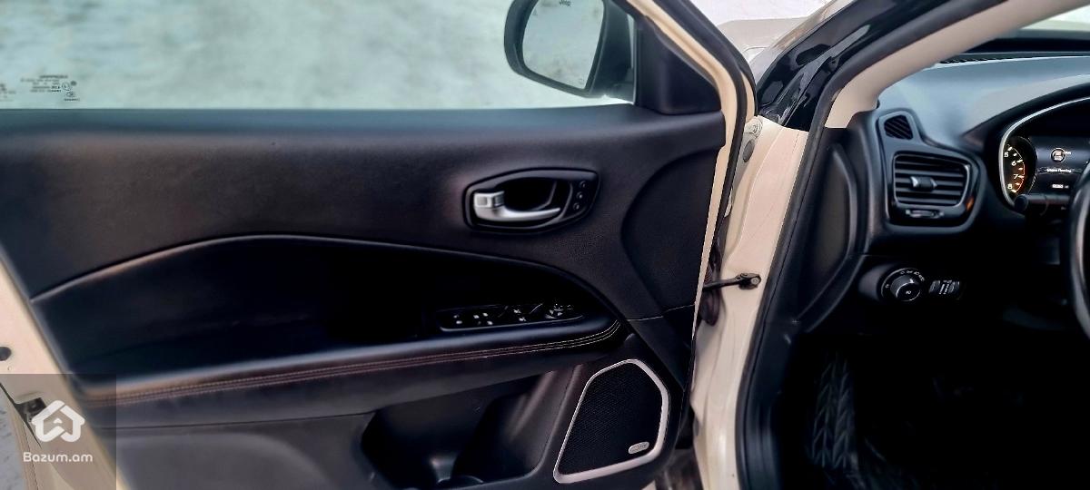 jeep compass limited edition - image 23