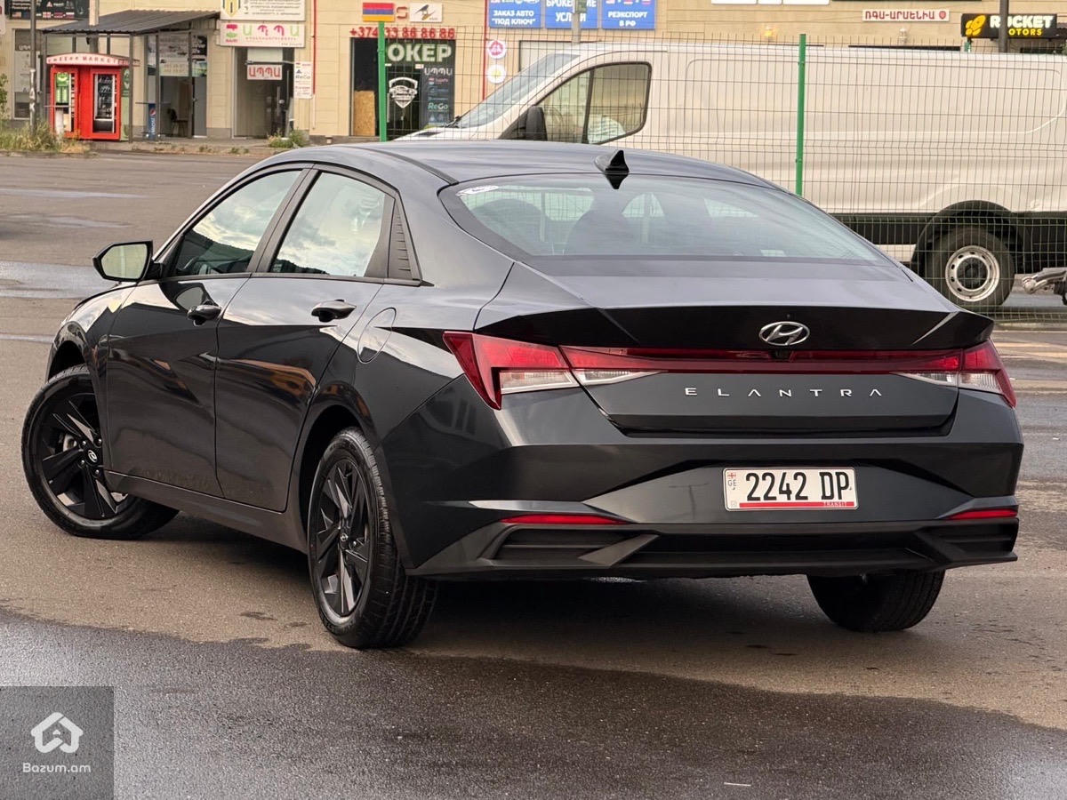 Hyundai - image 11