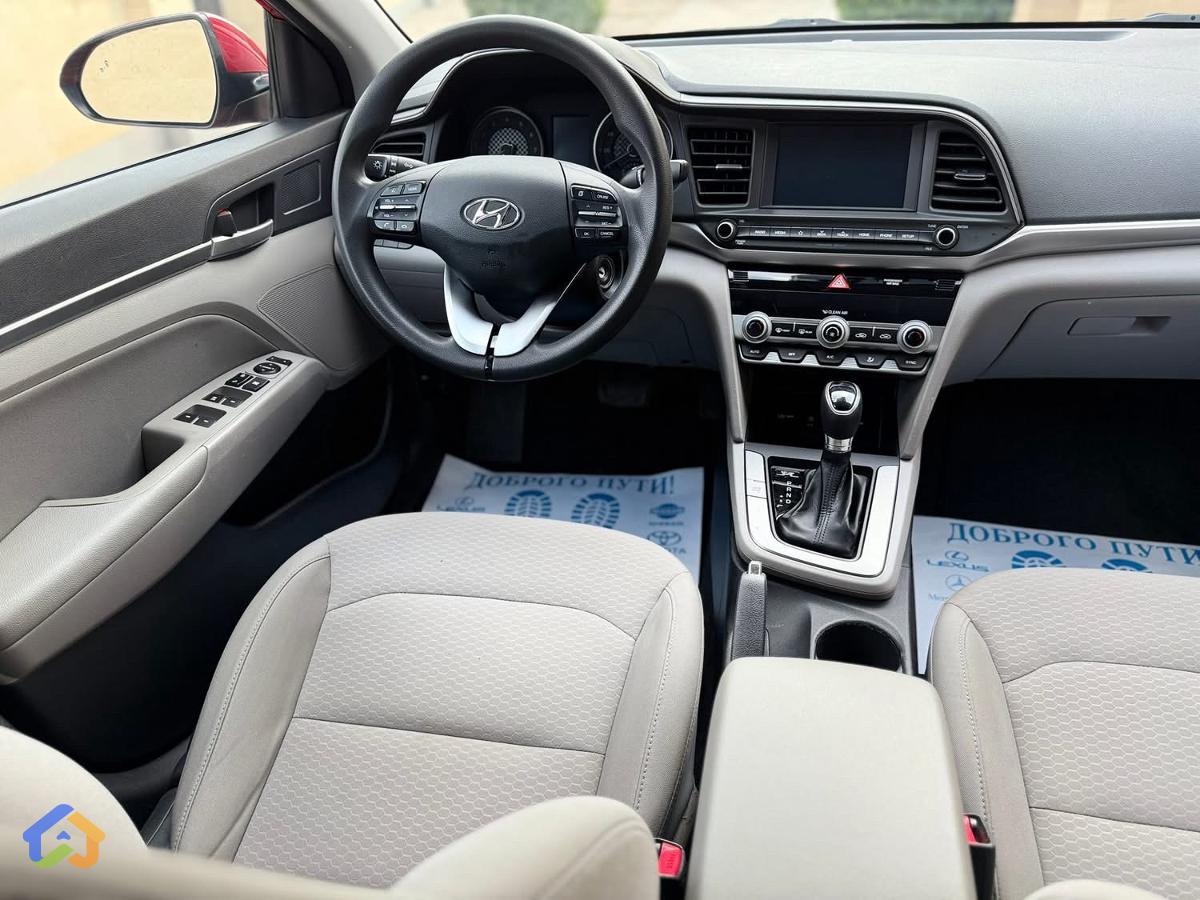 Hyundai Elantra Sel - image 6