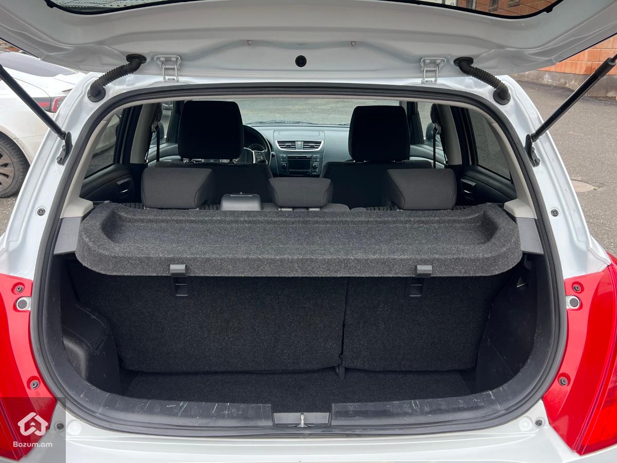 Suzuki Swift 2012 - image 11