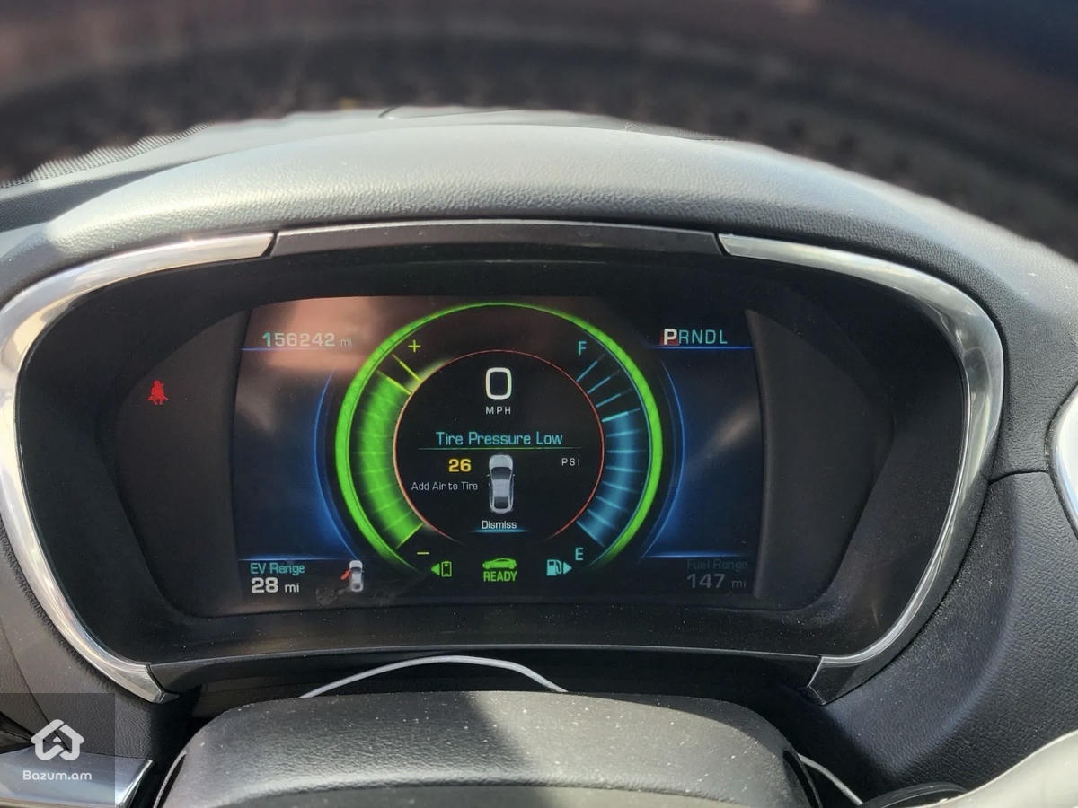 Chevrolet Volt 2 - image 8