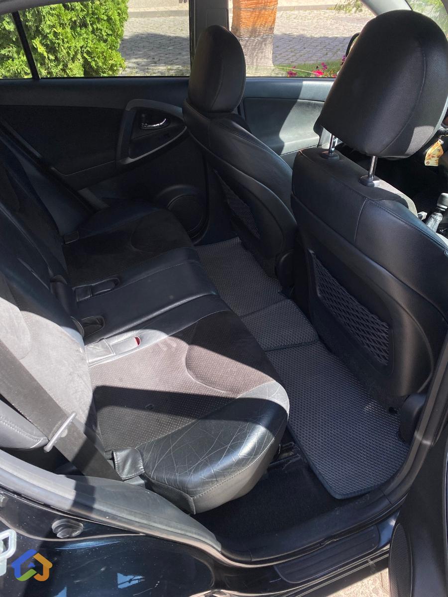 Toyota rav 4 - image 9