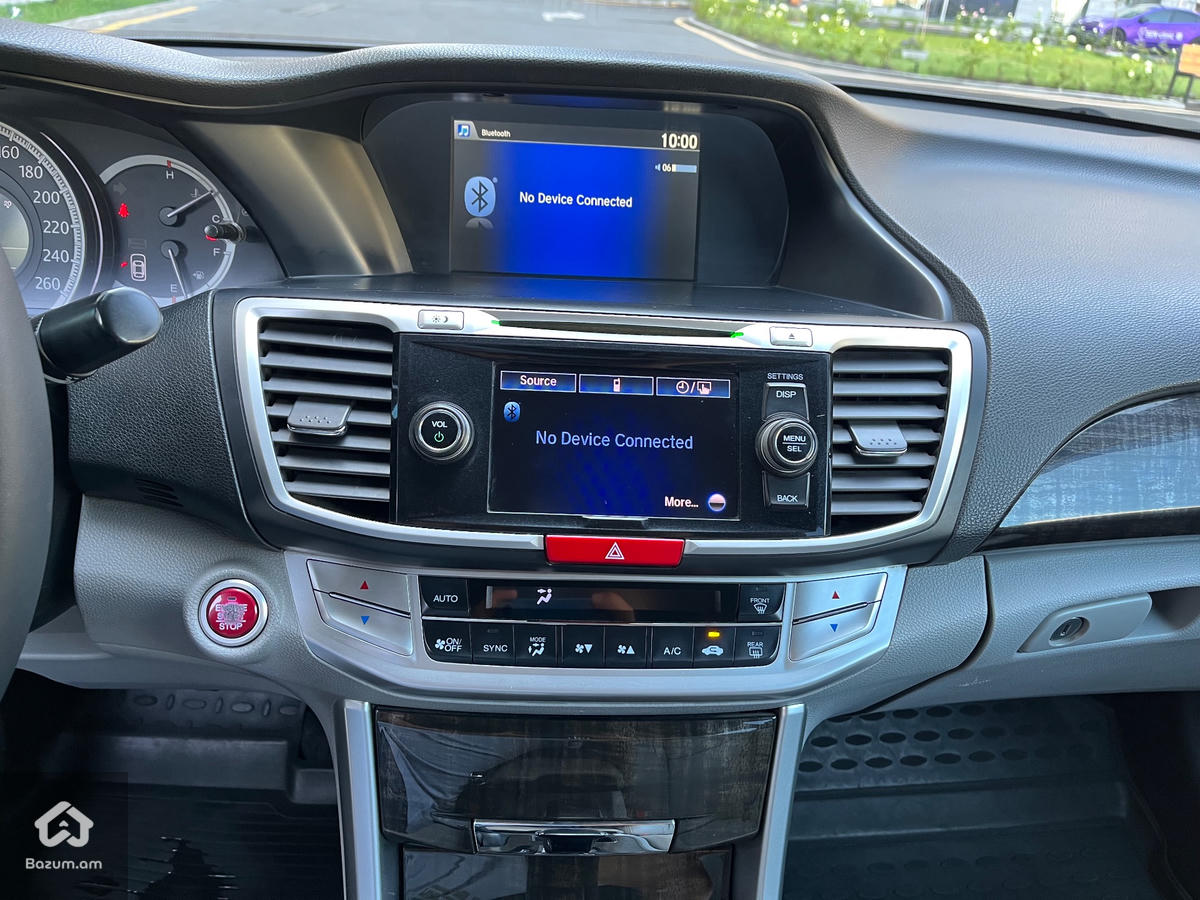 Honda Accord  - image 10