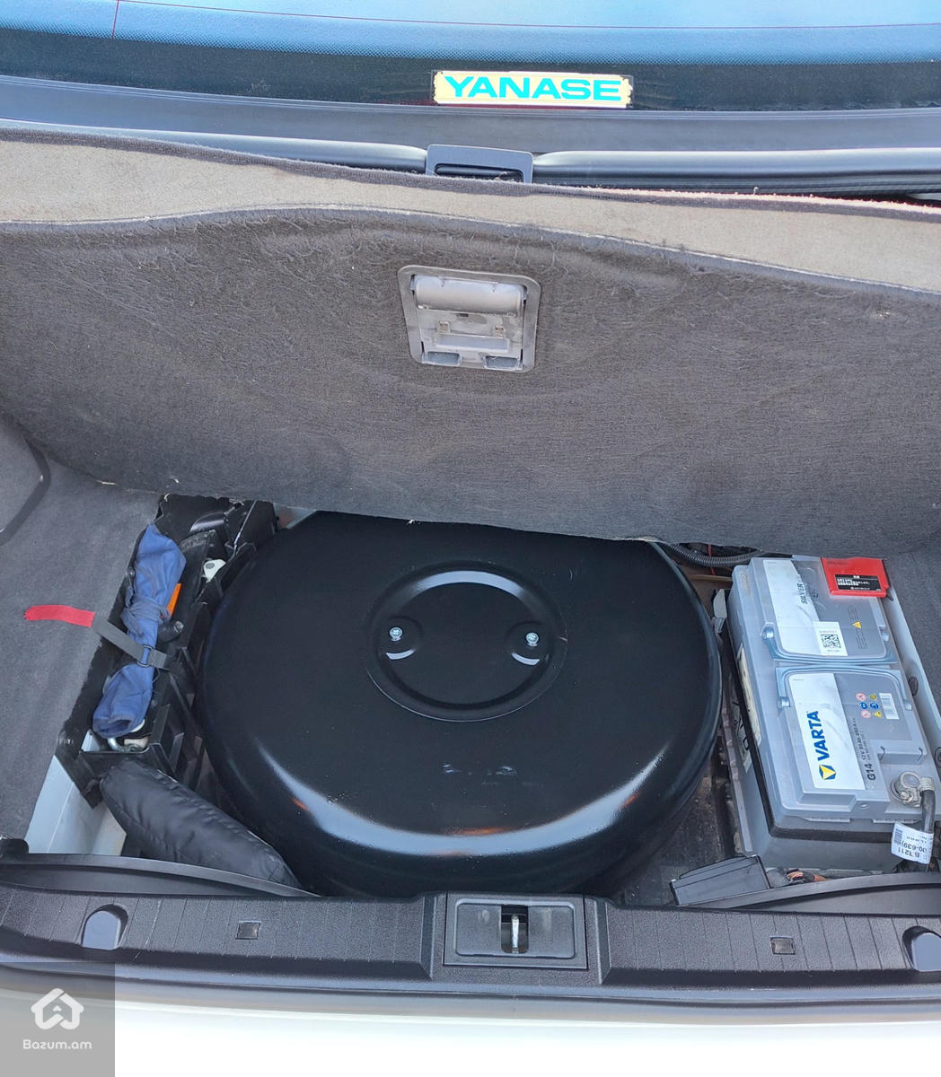 Mercedes W211 - image 20