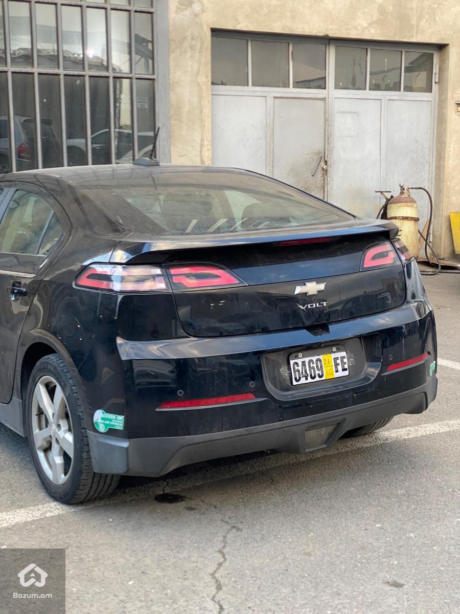 Chevrolet Volt 1 - image 2