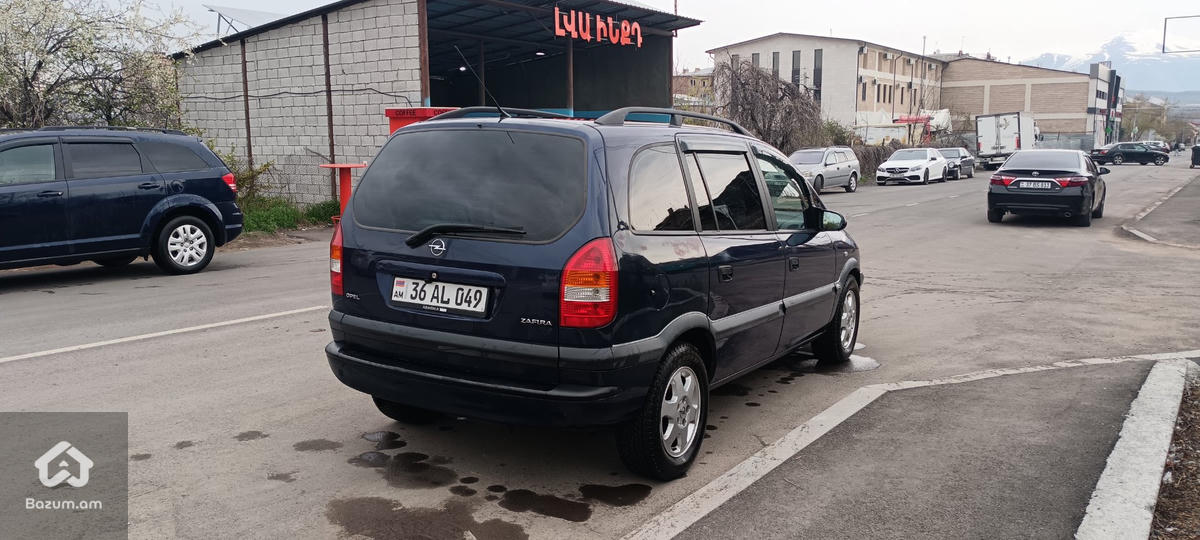 Opel Zafira - image 5