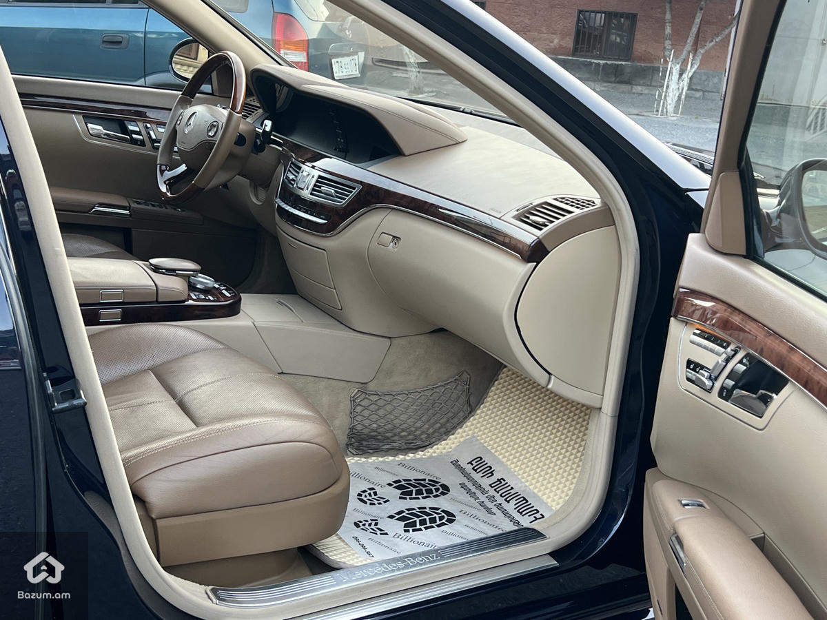 Mercedes Benz W221 - image 8