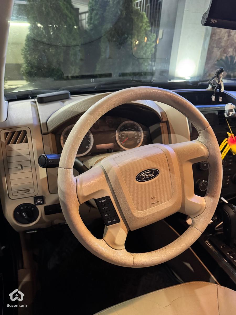 Ford Escape  - image 4