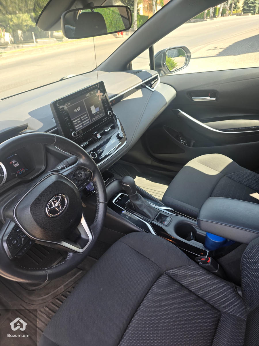 Toyota Corolla 2022 SE - image 6