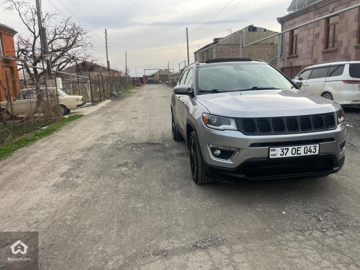 Jeep  COMPASS - image 4