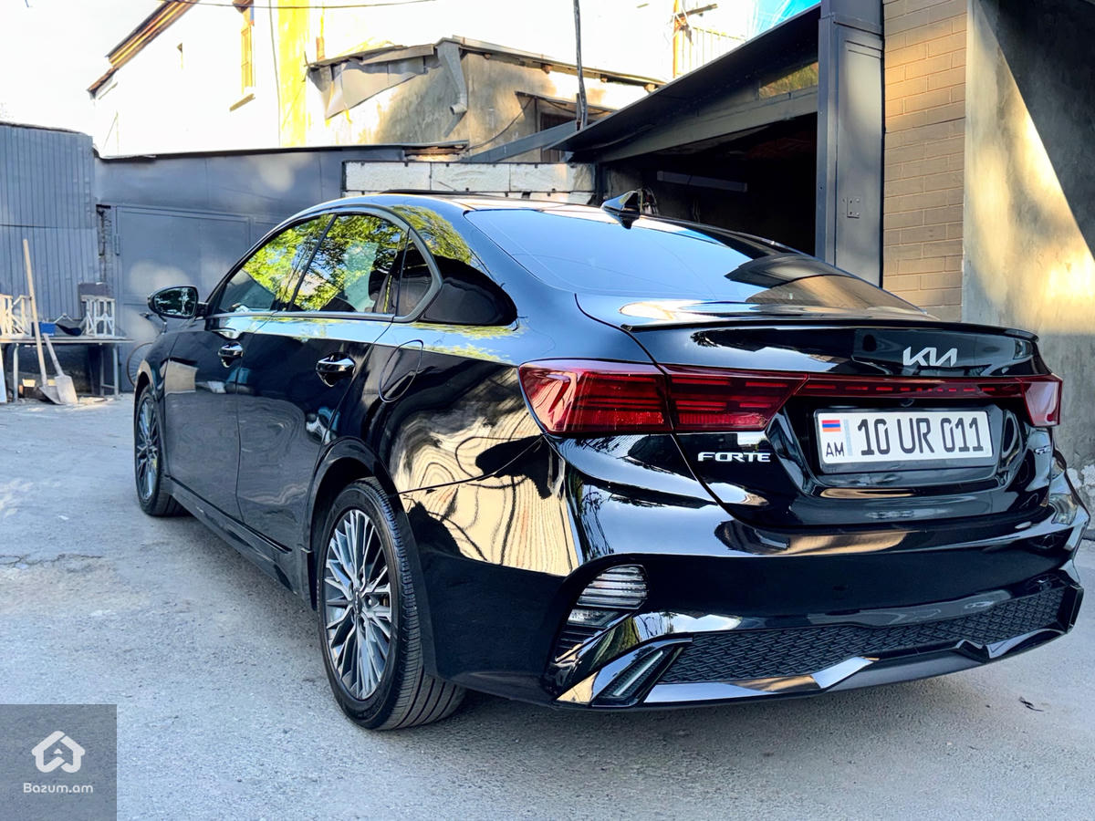 Kia Forte Gt-line Premier  - image 2