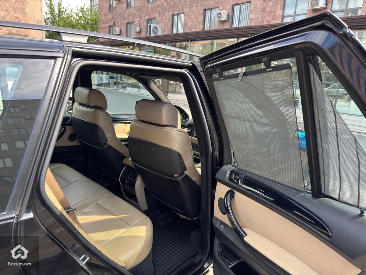 BMW X5 - image 7