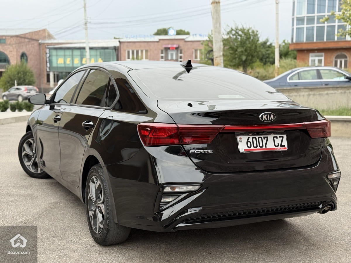 Kia Forte 2020 - image 13