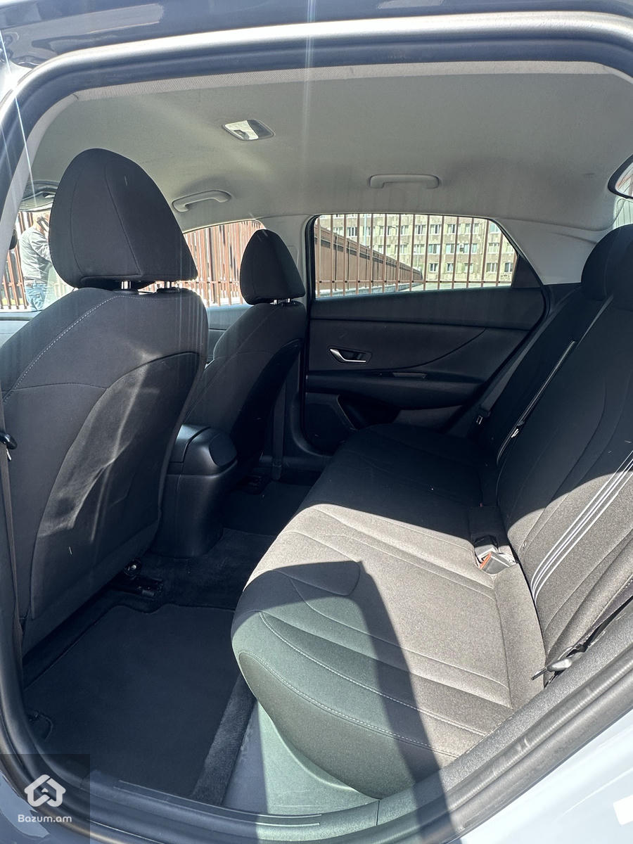 HYUNDAI ELANTRA 2022-21 - image 10