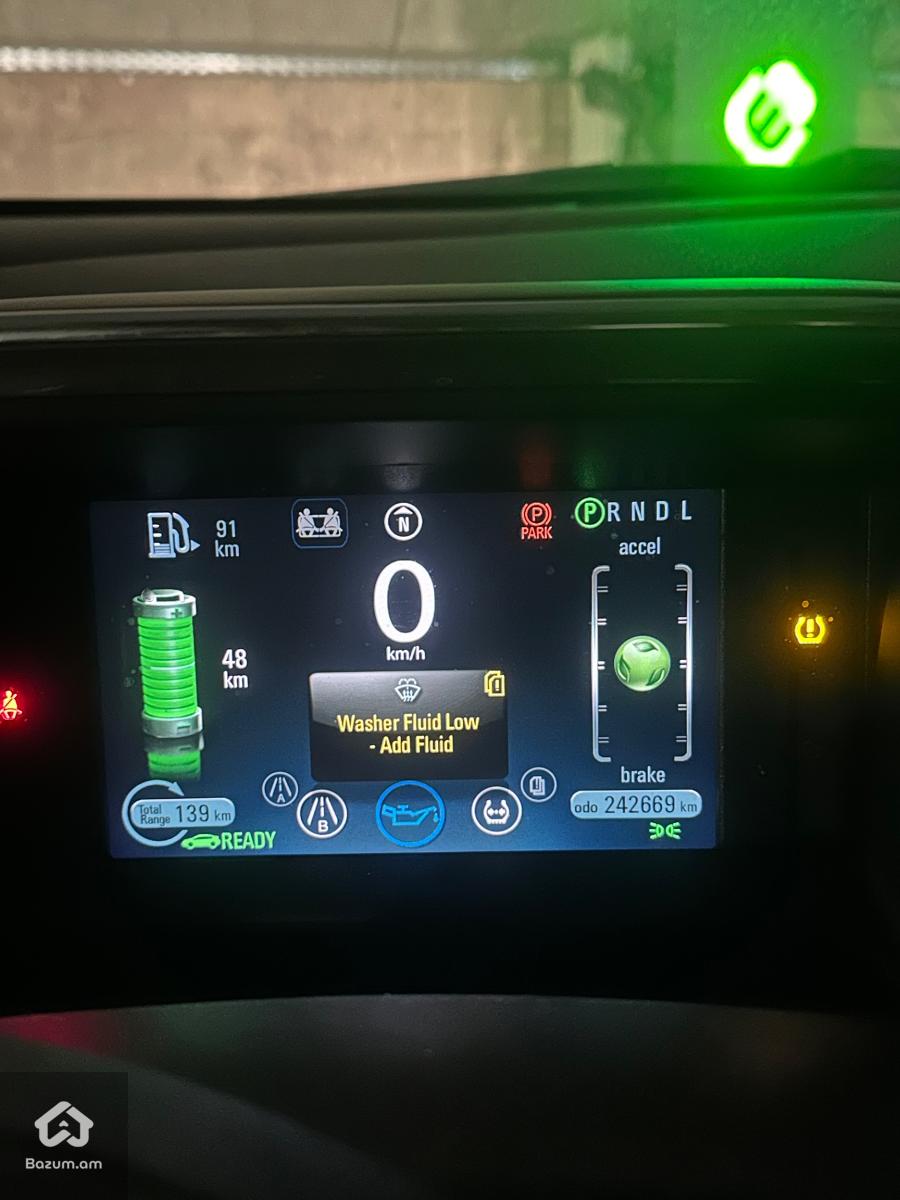 Chevrolet Volt 1 - image 10