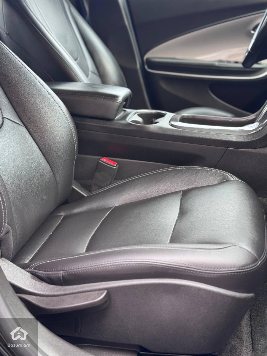 Chevrolet volt  - image 10