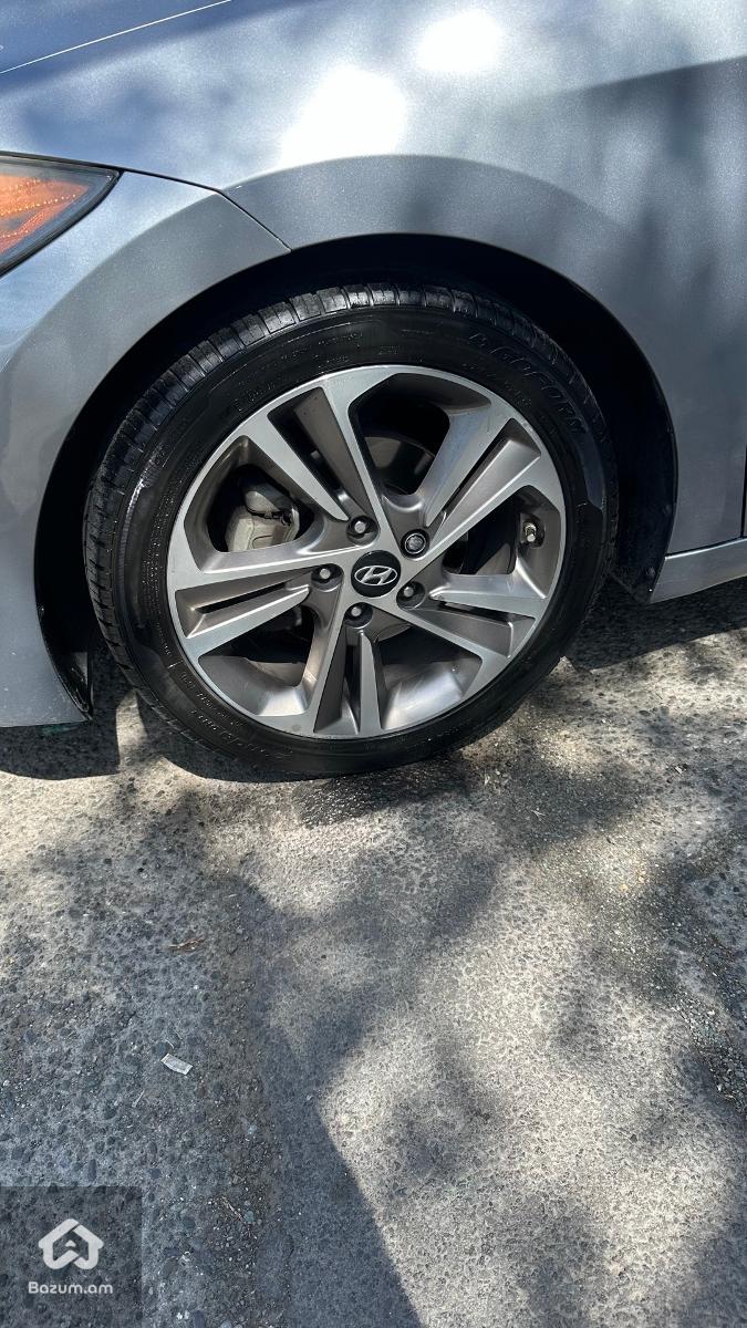 Hyundai Elantra 2017 limited - image 7