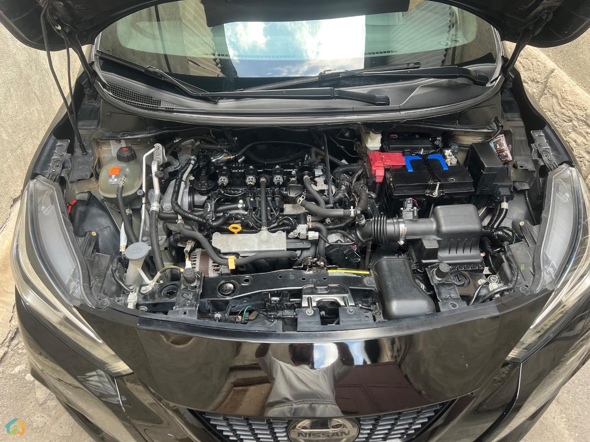 Nissan Versa - image 3