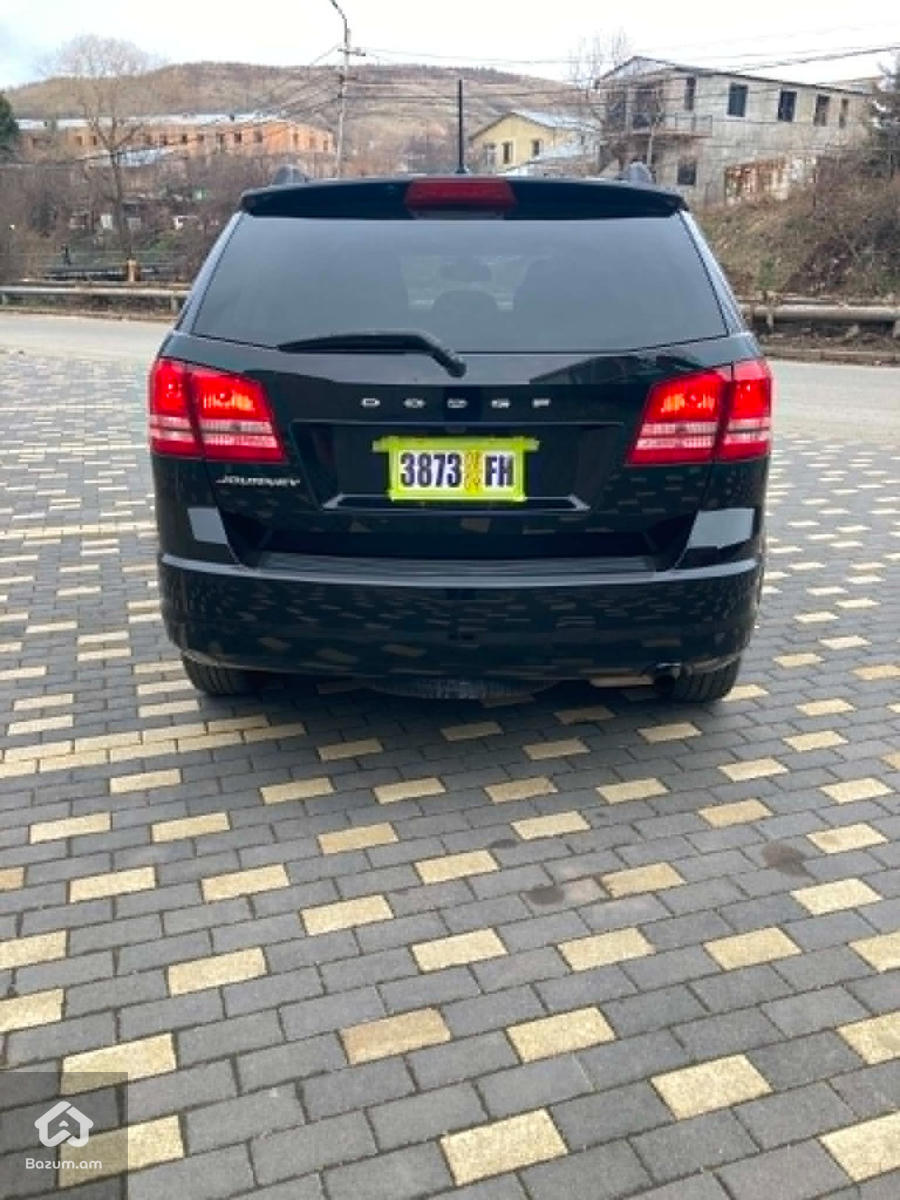 2019 Dodge Journey, SE - image 6