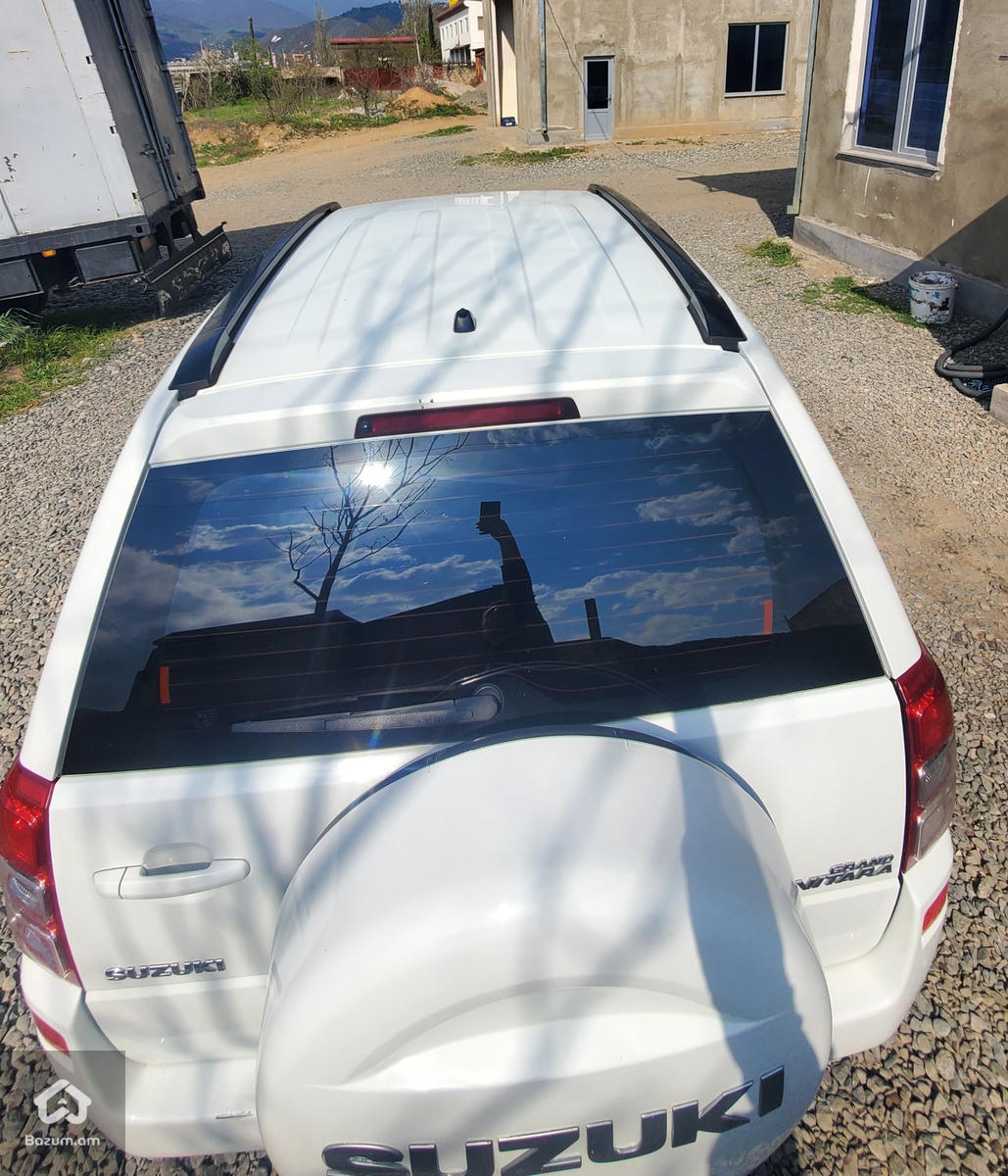 Suzuki Grand Vitara - image 5