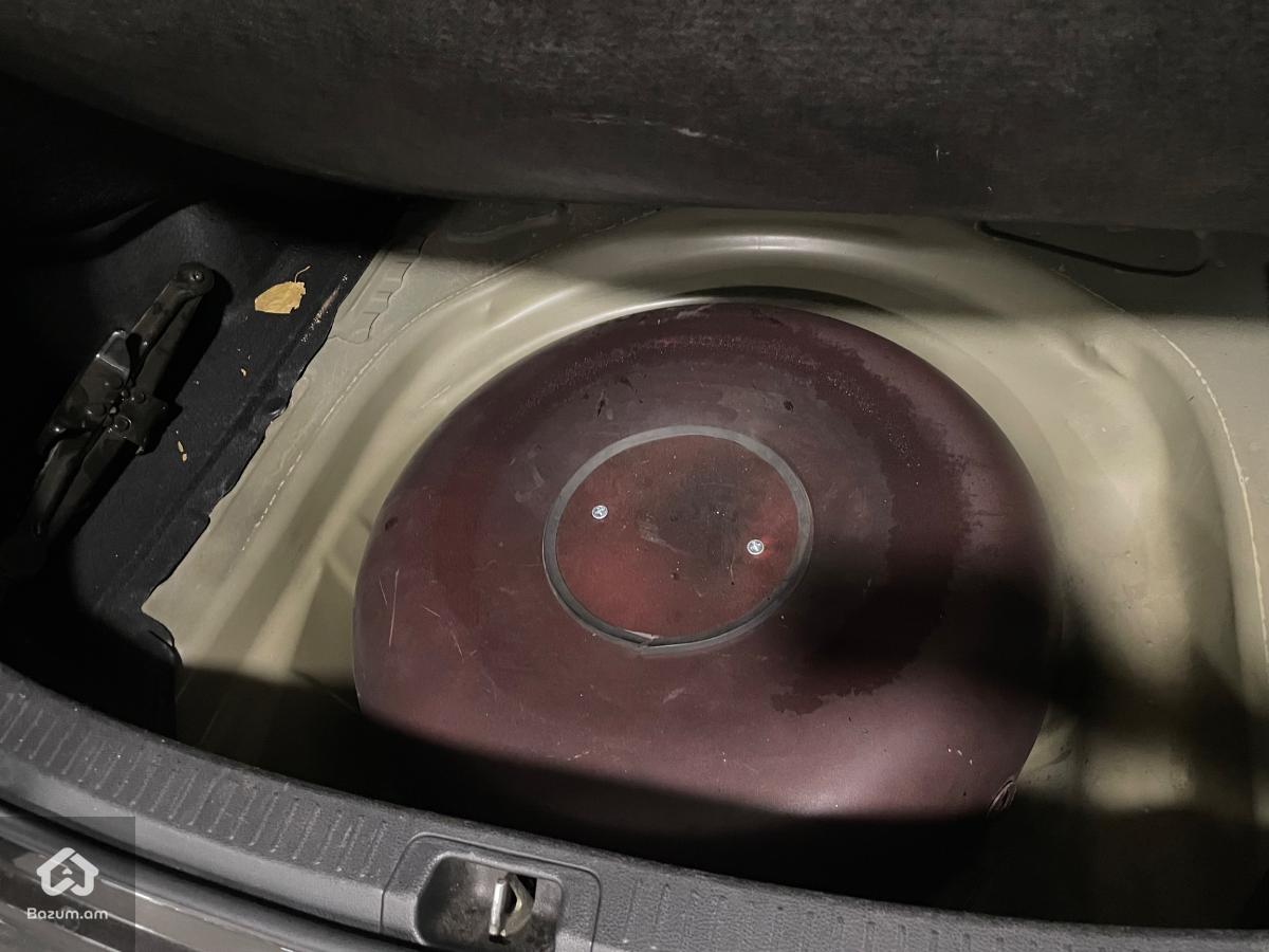 Toyota Corolla  - image 9