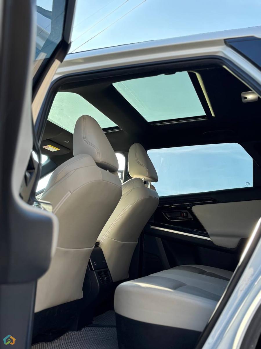 Toyota Bz4x - image 6