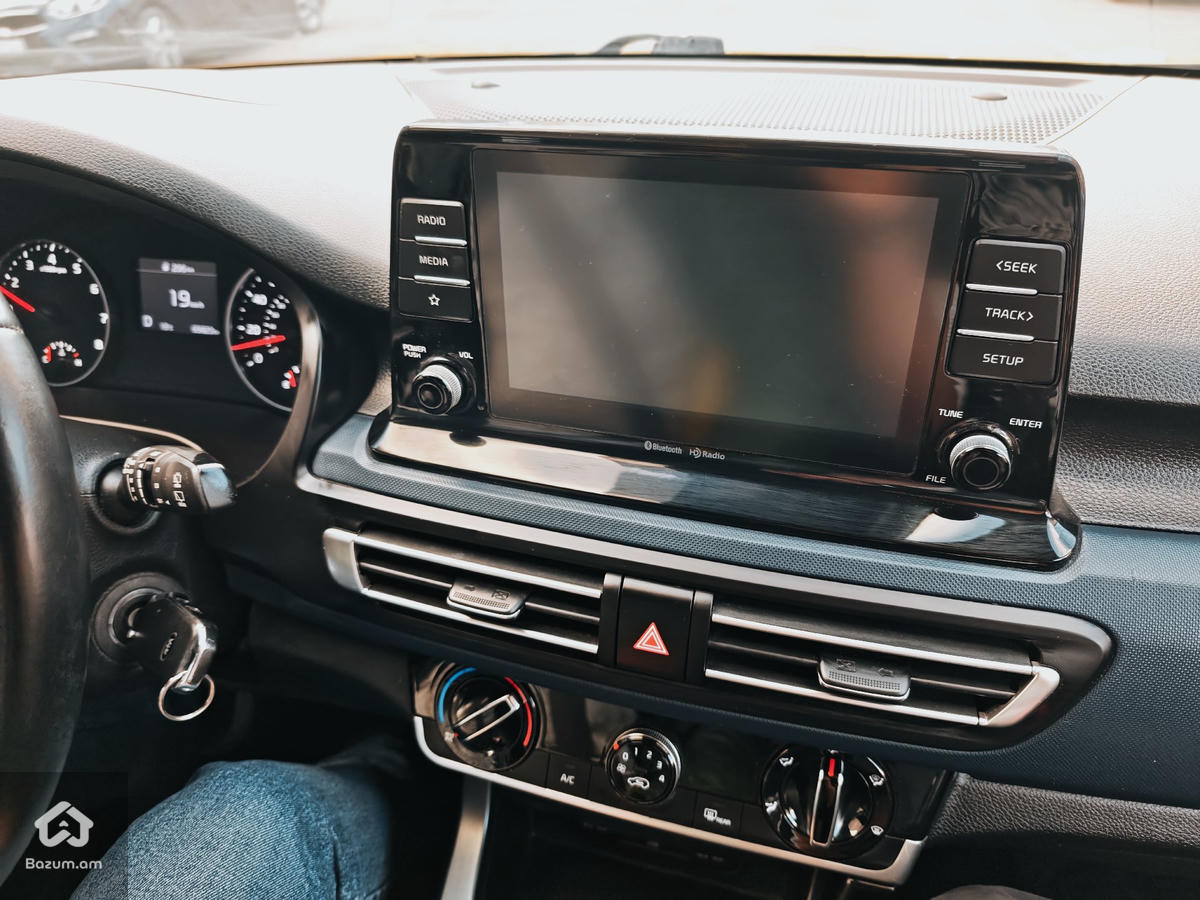 2021 Kia Seltos - image 11