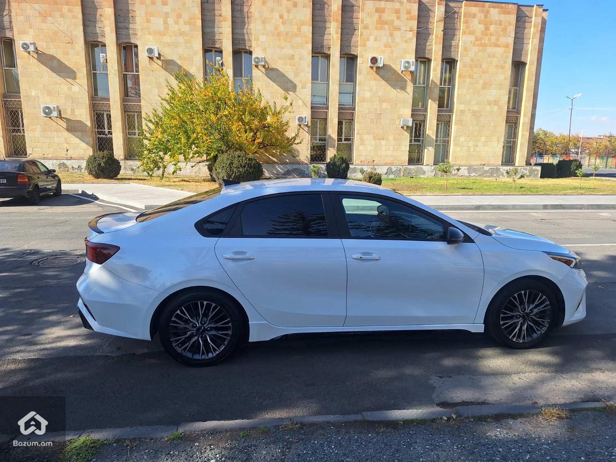 Kia forte - image 18