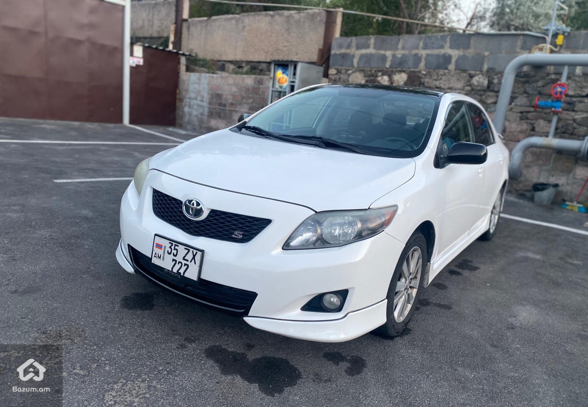 Toyota Corolla S - image 2