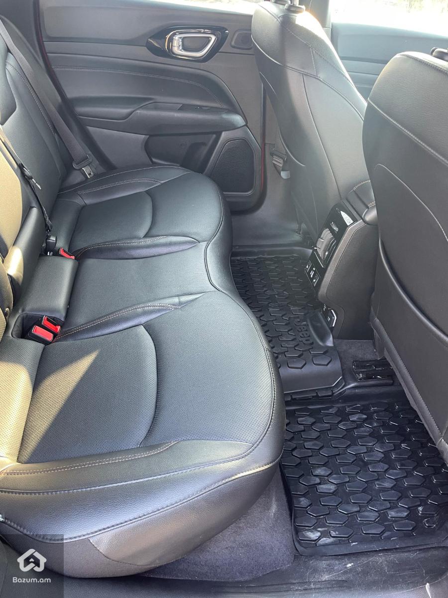 Jeep Compass  - image 6