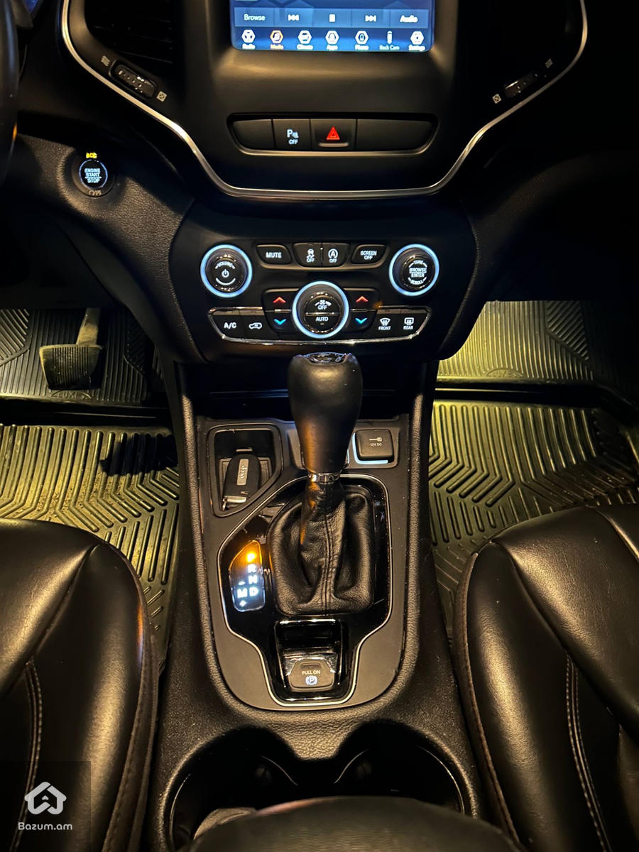 JEEP CHEROKEE 2019/2 2.4L - image 32