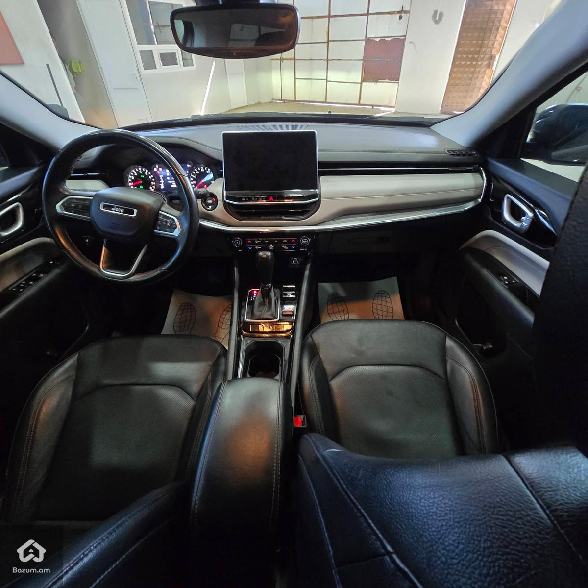 Jeep Compass - image 9