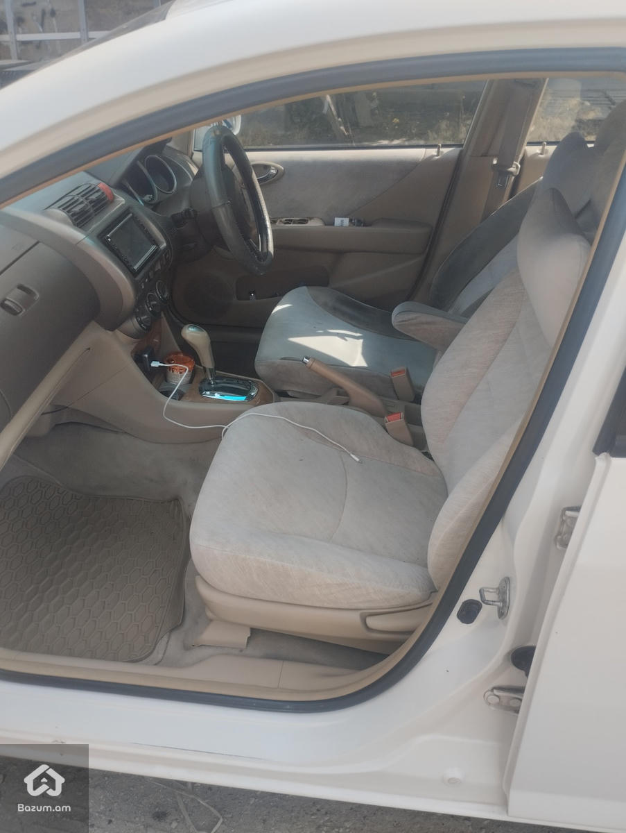 Honda Fit Aria - image 4