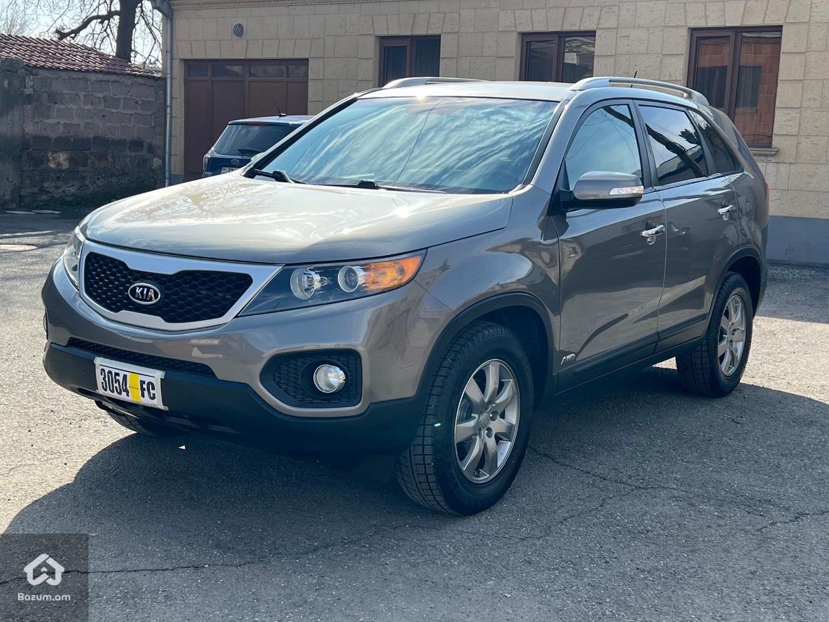 Kia Sorento 2010 - image 3