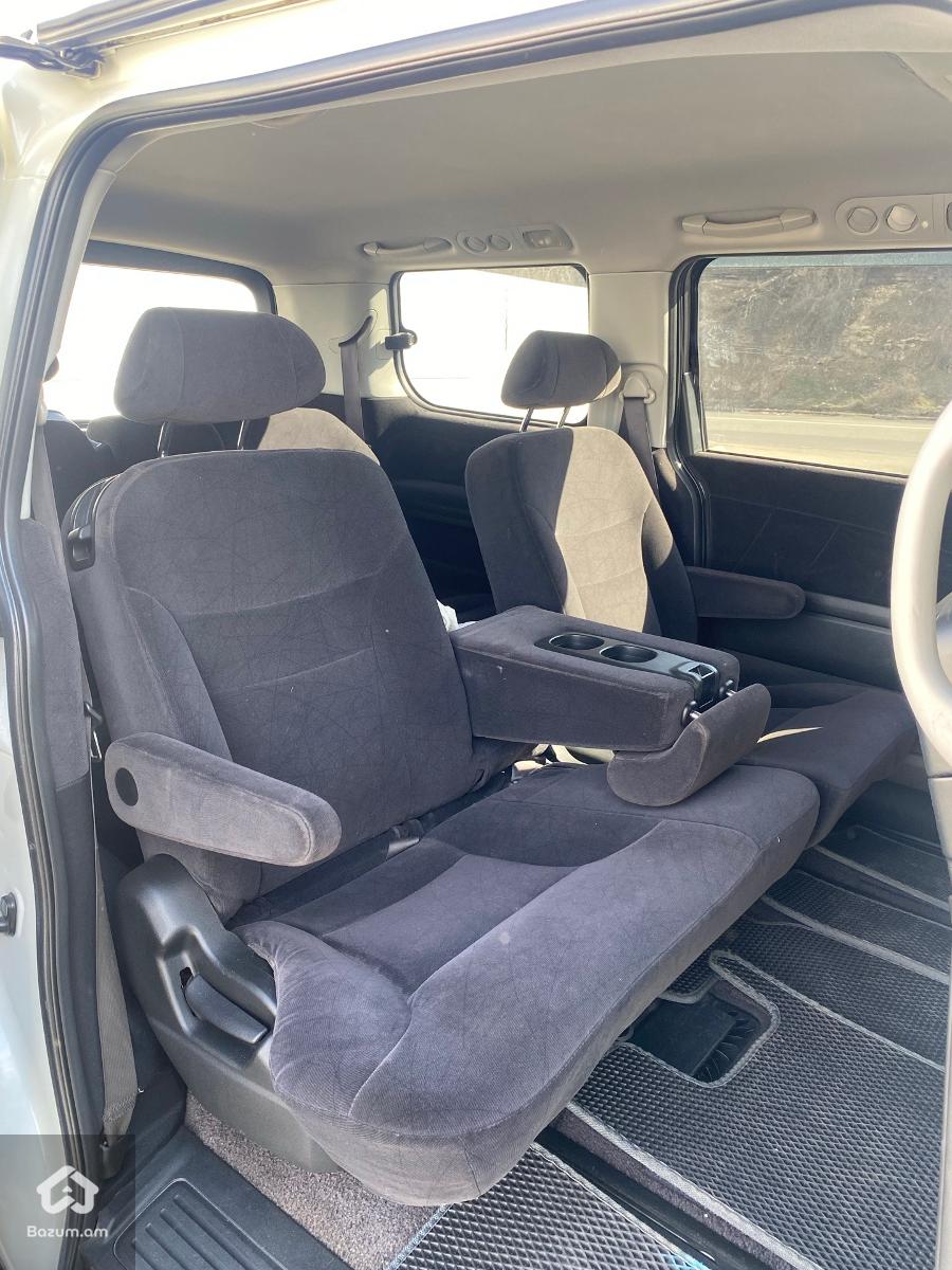 Honda Elysion  - image 11