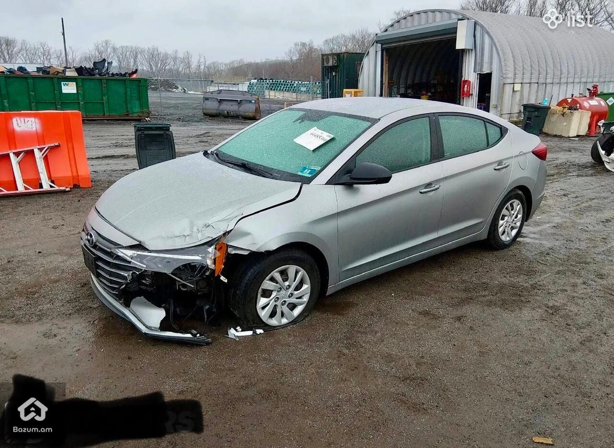 Hyundai Elantra SE 2020 - image 9