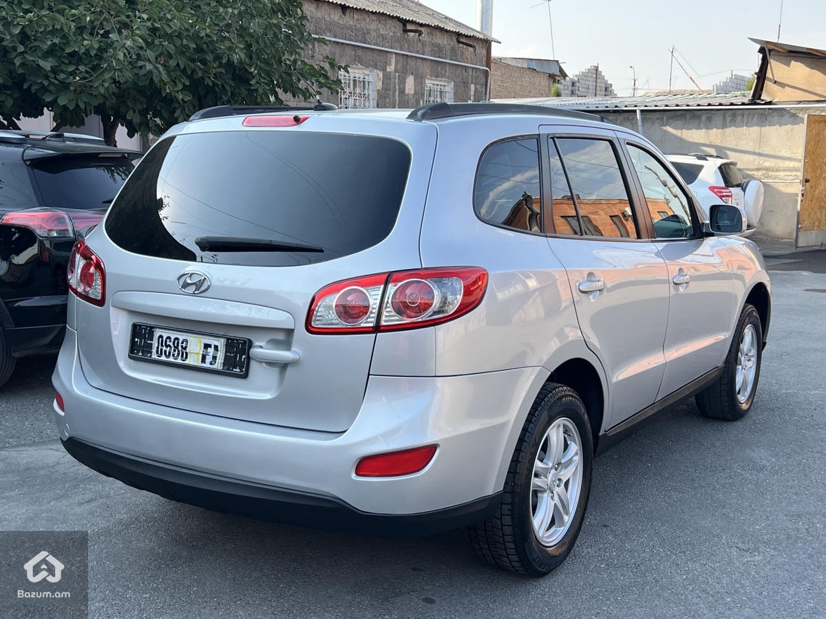 Hyundai Santafe  - image 6