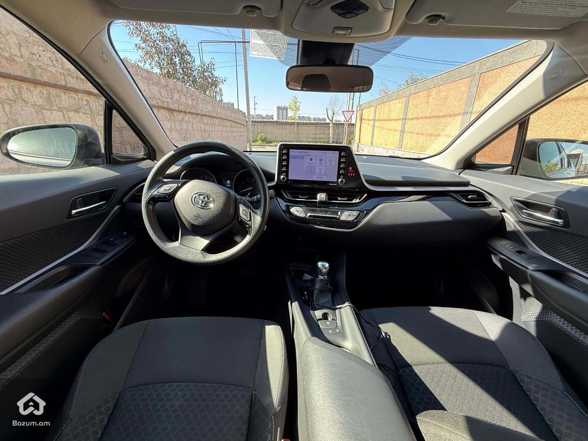 Toyota C-HR - image 7