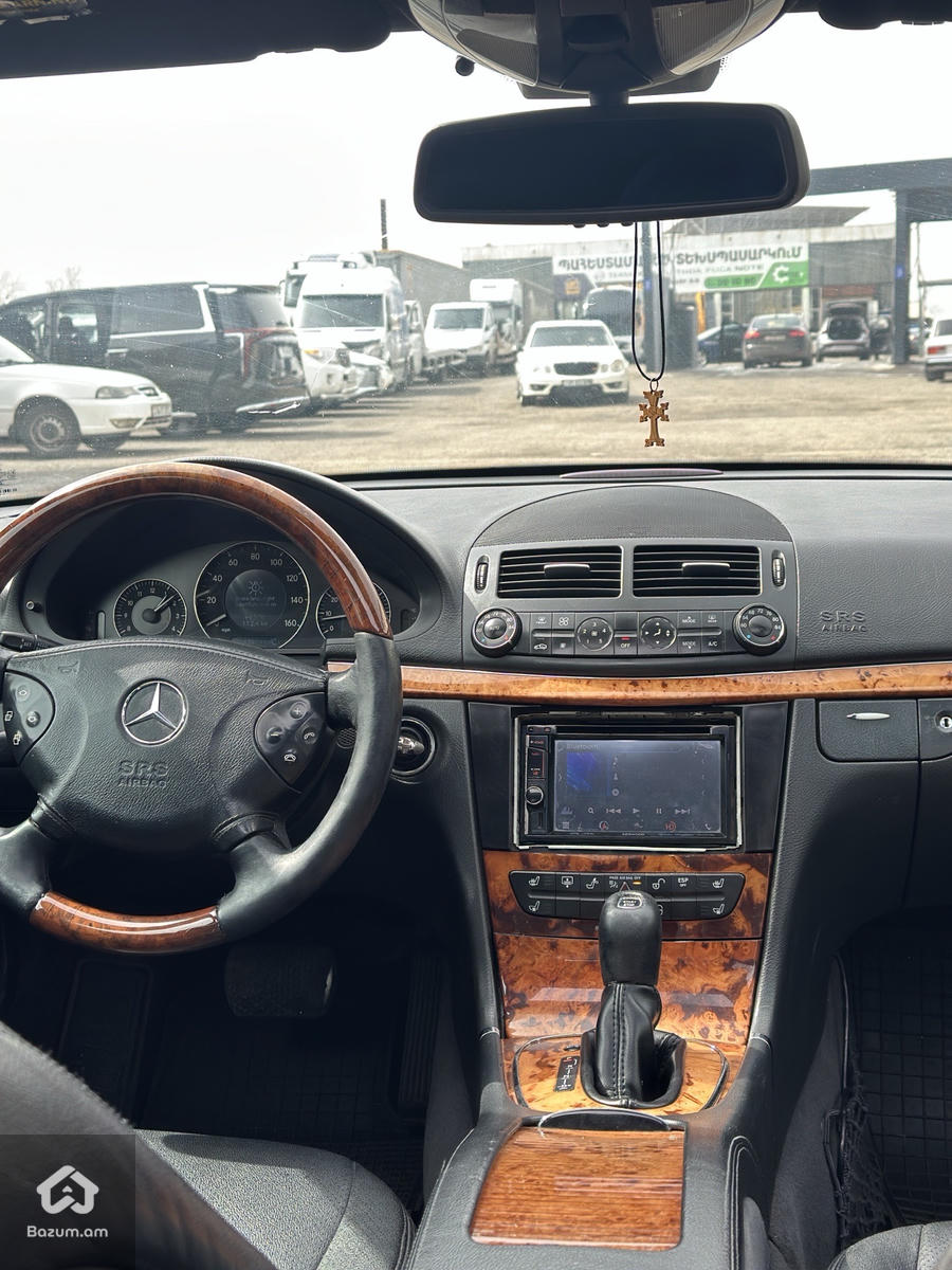 Mrcedes Benz E350 W211 - image 11