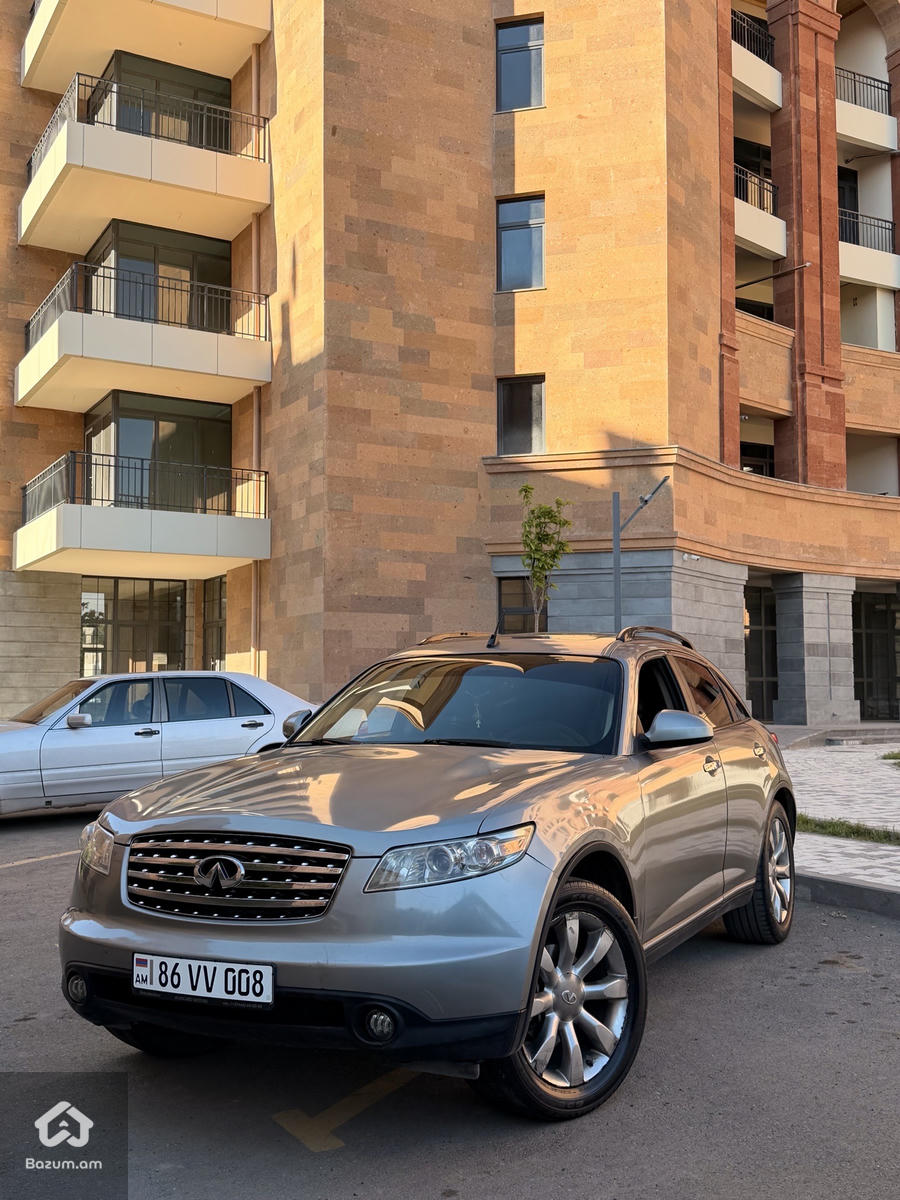 infiniti FX35 - image 3