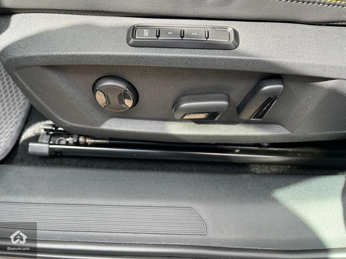 Volkswagen ID 4 X Pro - image 10