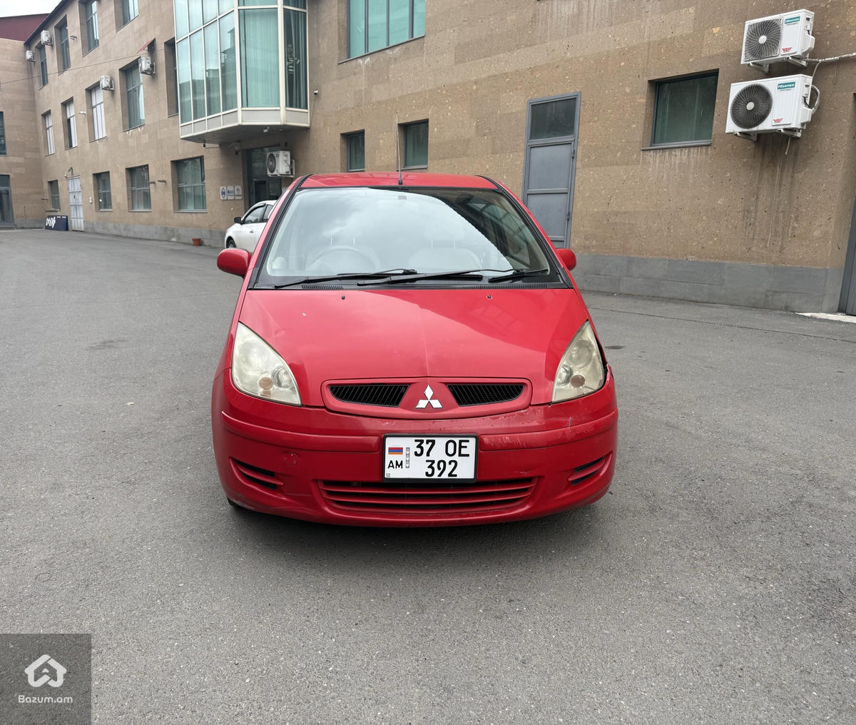 Mitsubishi Colt - image 2