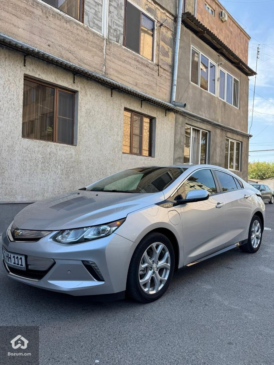 Chevrolet Volt 2 - image 2