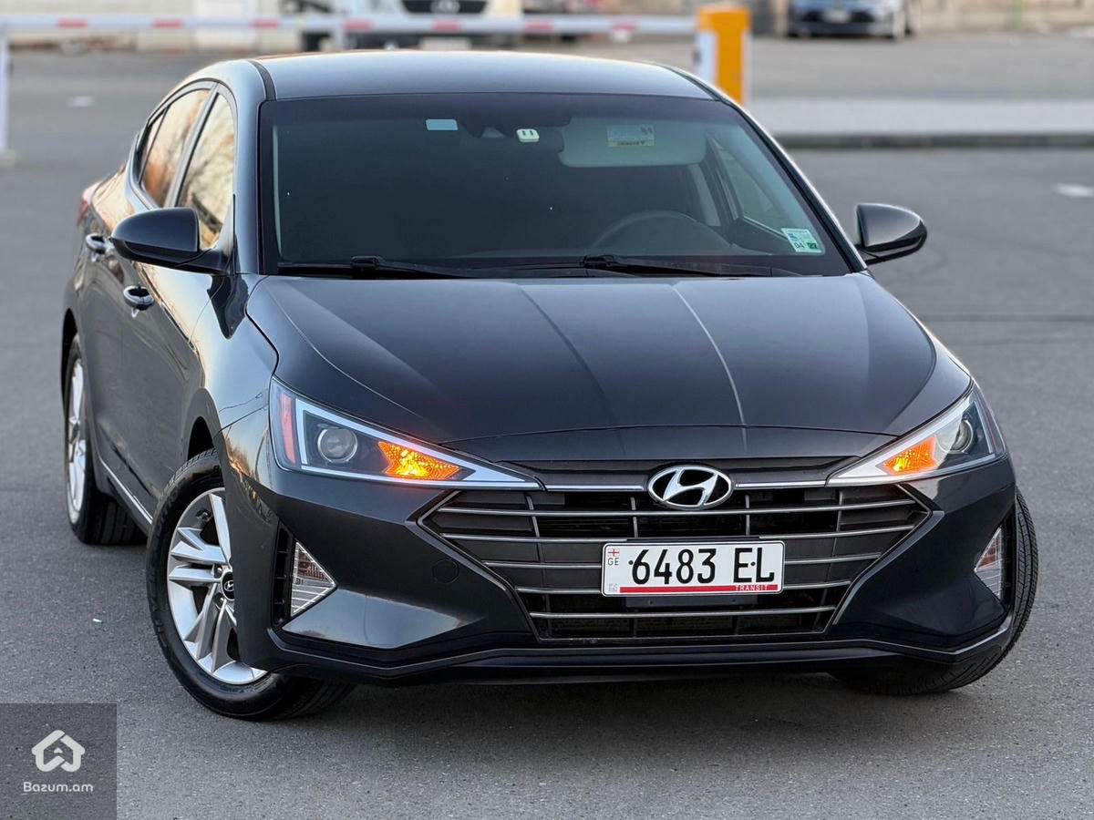 Hyundai Elantra - image 6