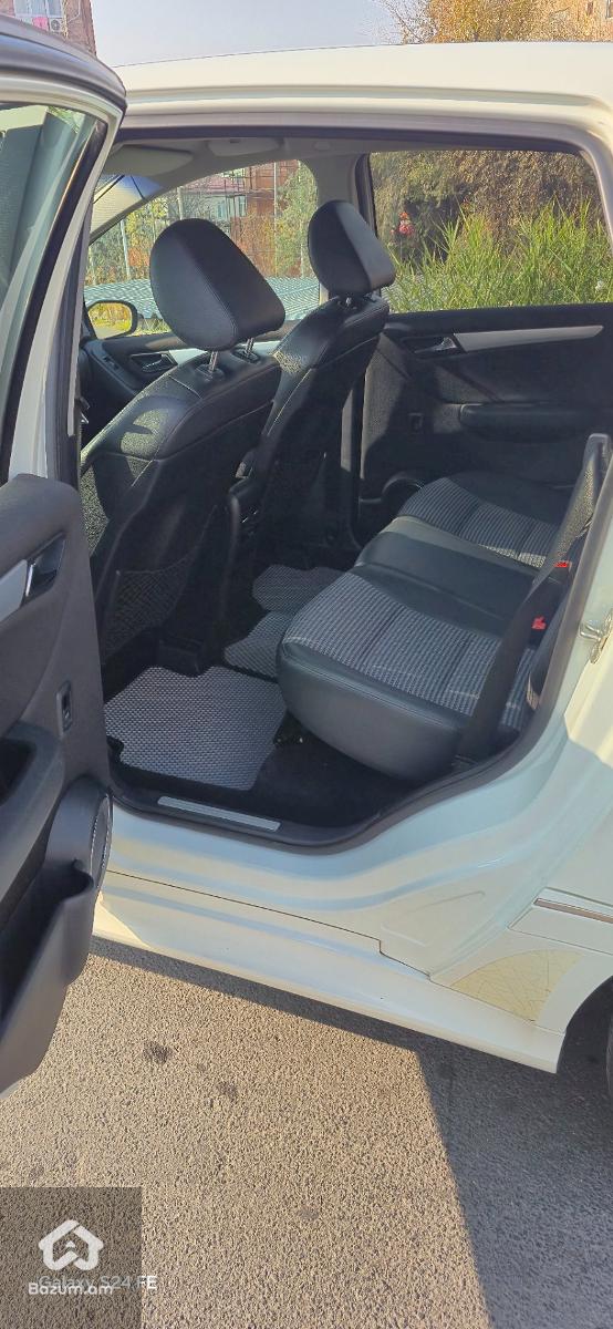 Mercedes-benz B200 - image 8